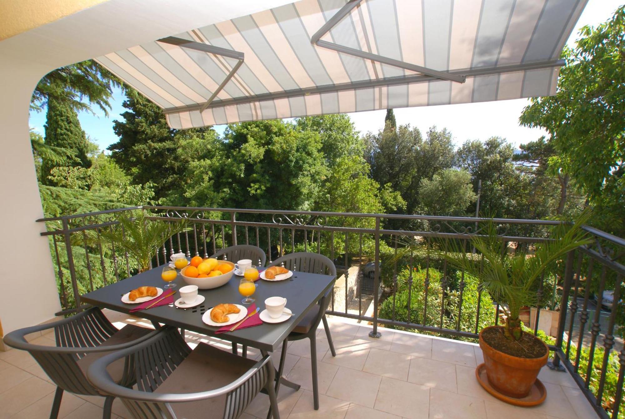 Buneta Apartment